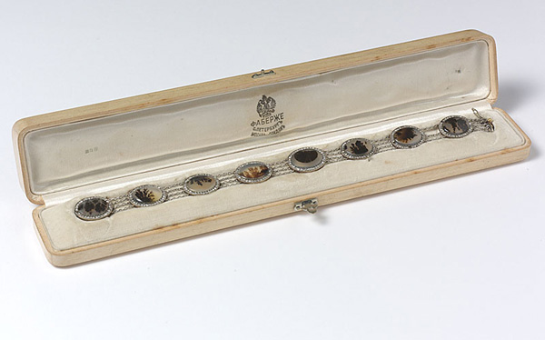 An exceptional moss-agate and diamond set bracelet by Carl Fabergé