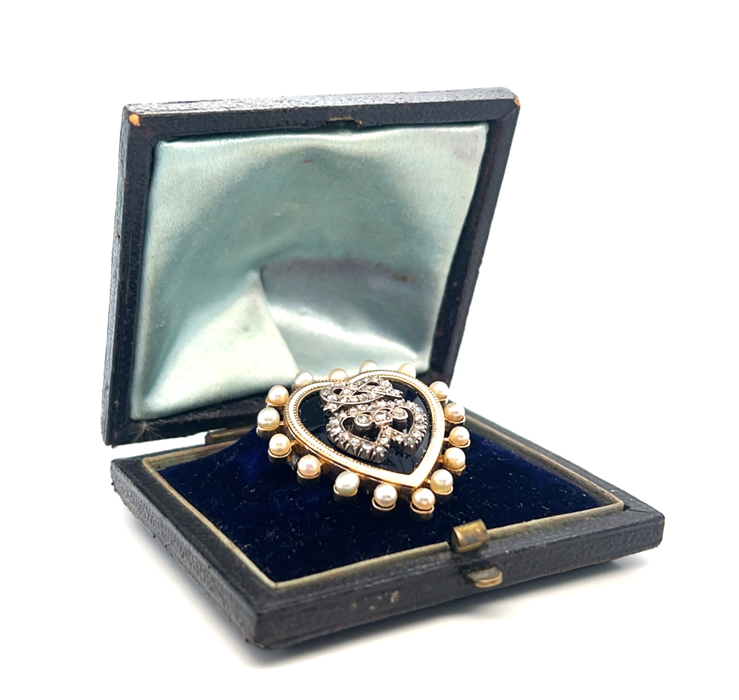 A lovers’ heart brooch