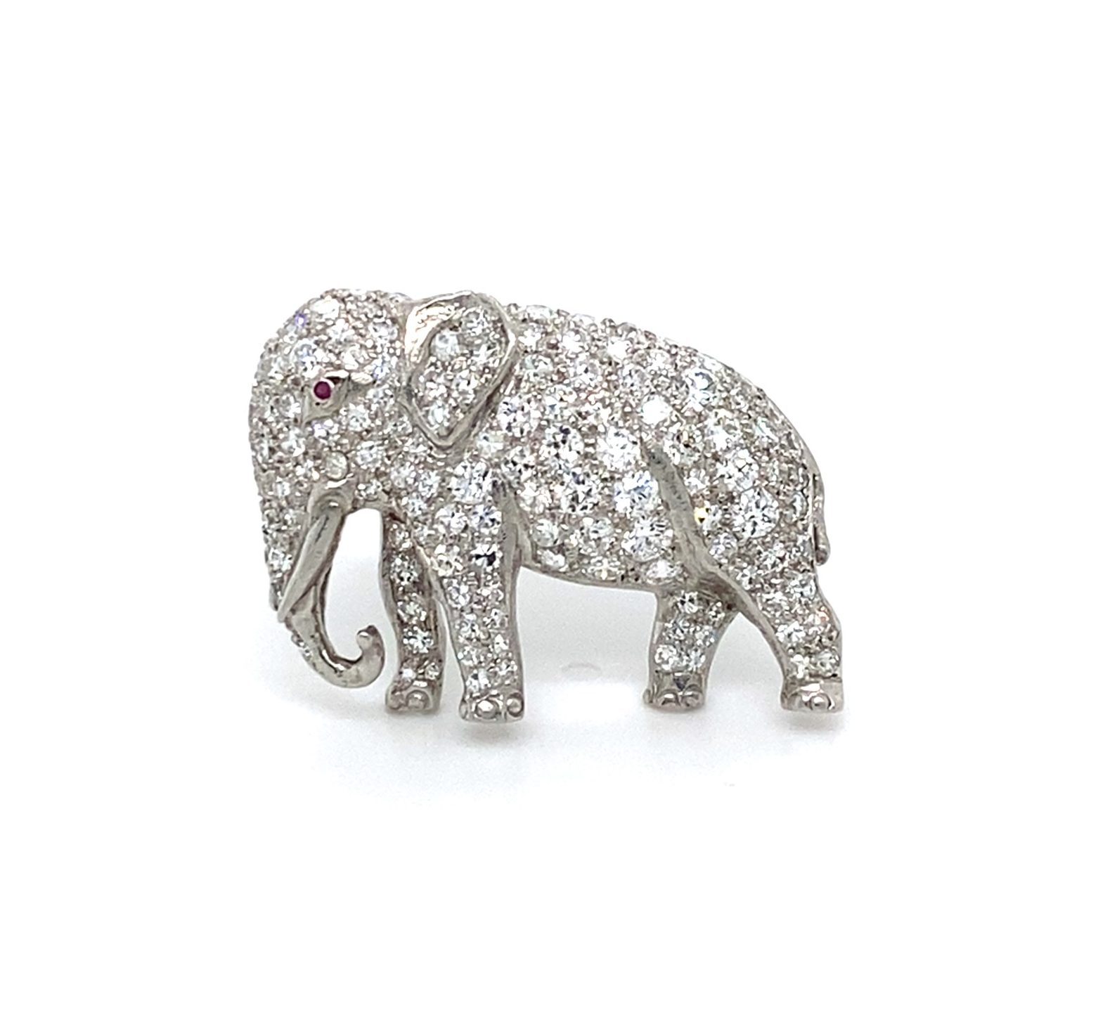 A diamond set elephant brooch