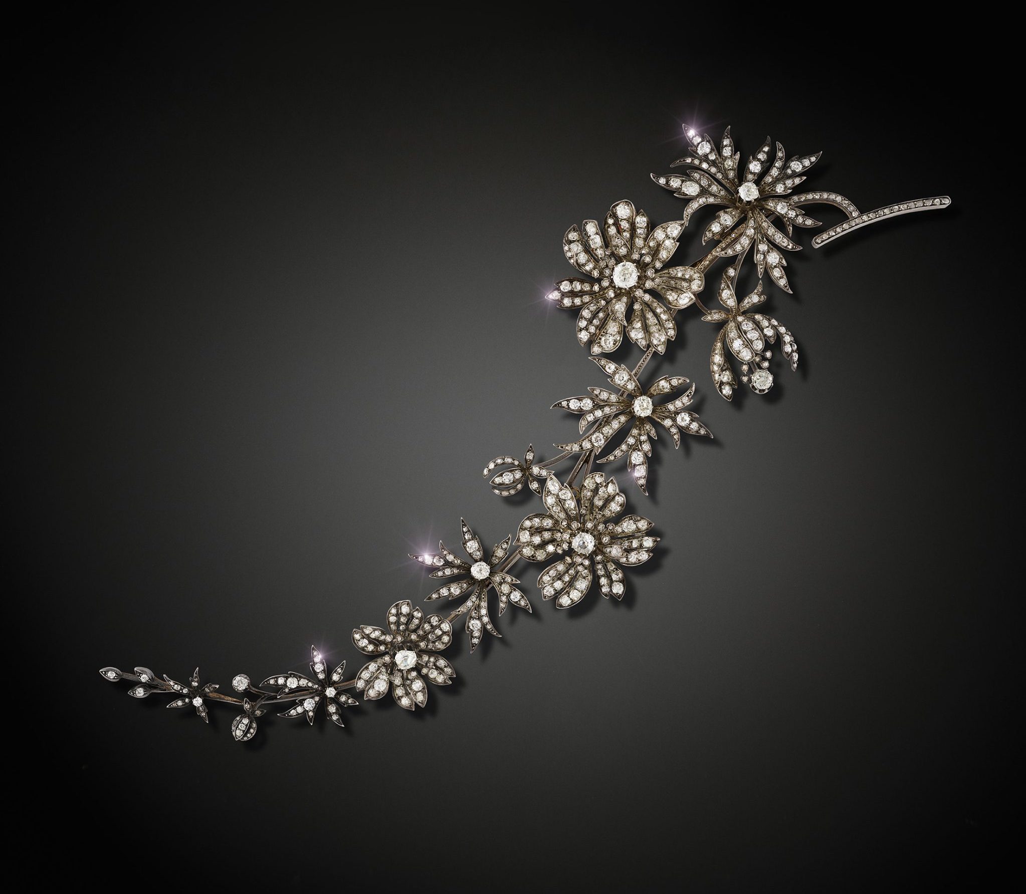 A sumptuous traine de corsage by Alphonse Auger