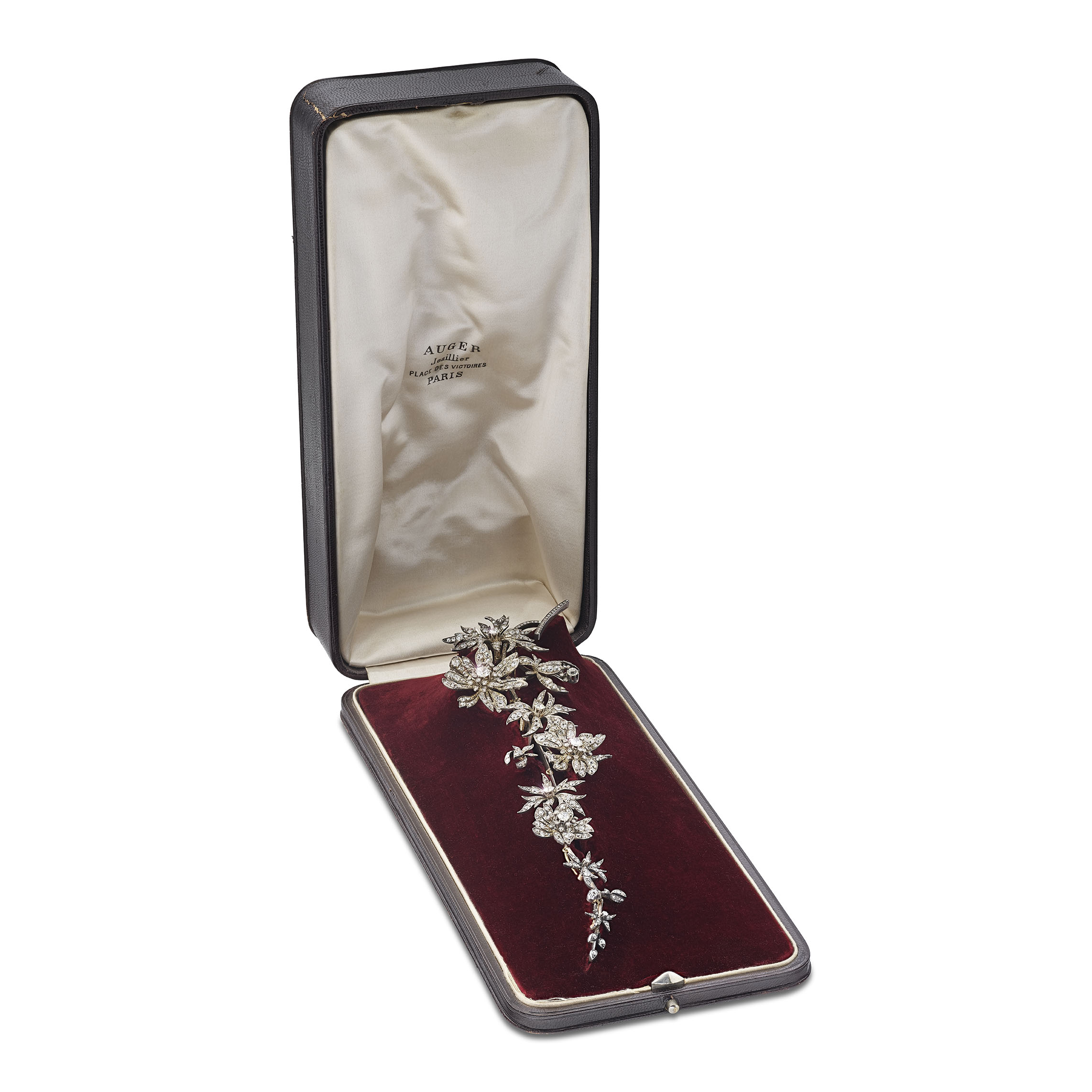 A sumptuous traine de corsage by Alphonse Auger