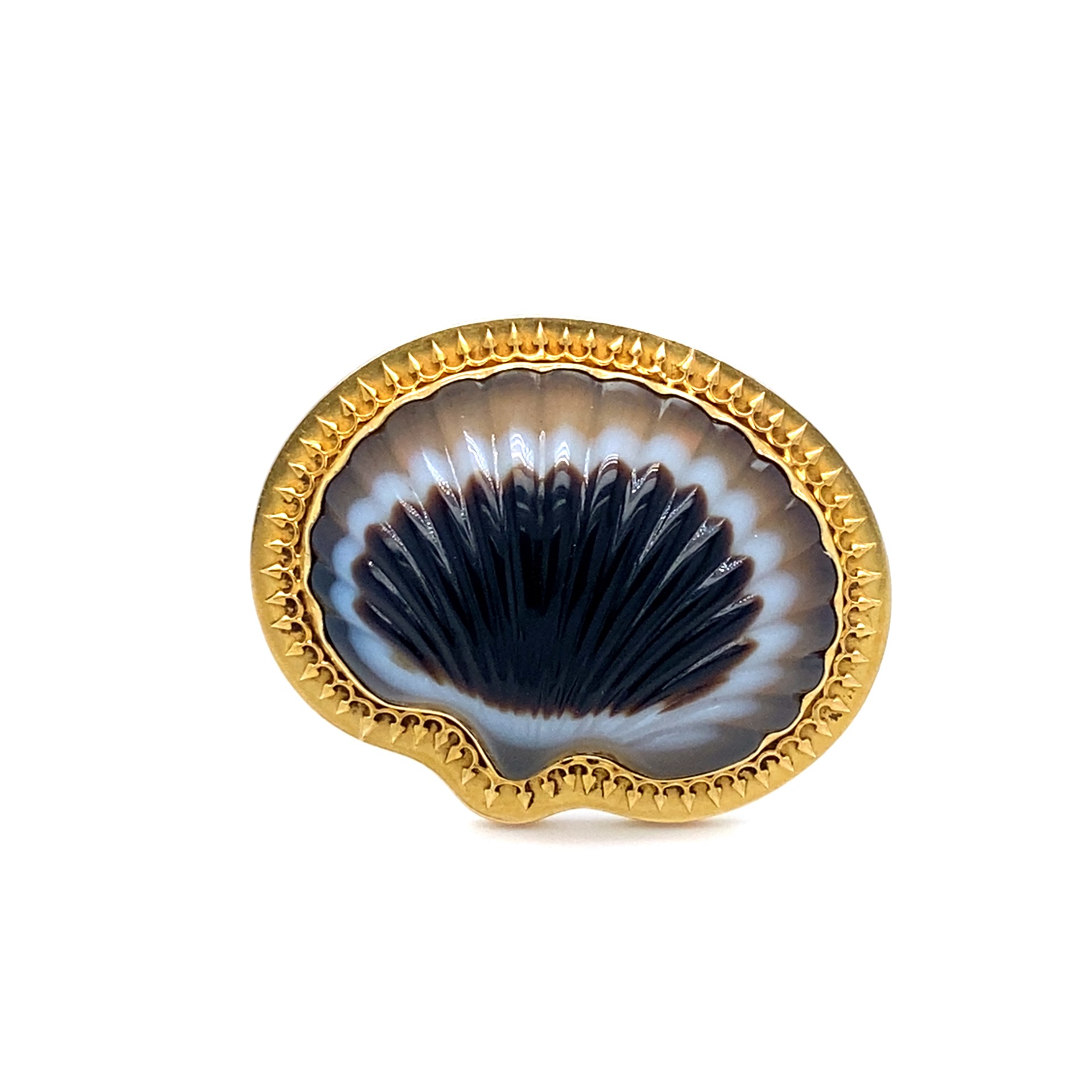An antique carved agate brooch