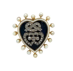 A Lovers’ heart brooch