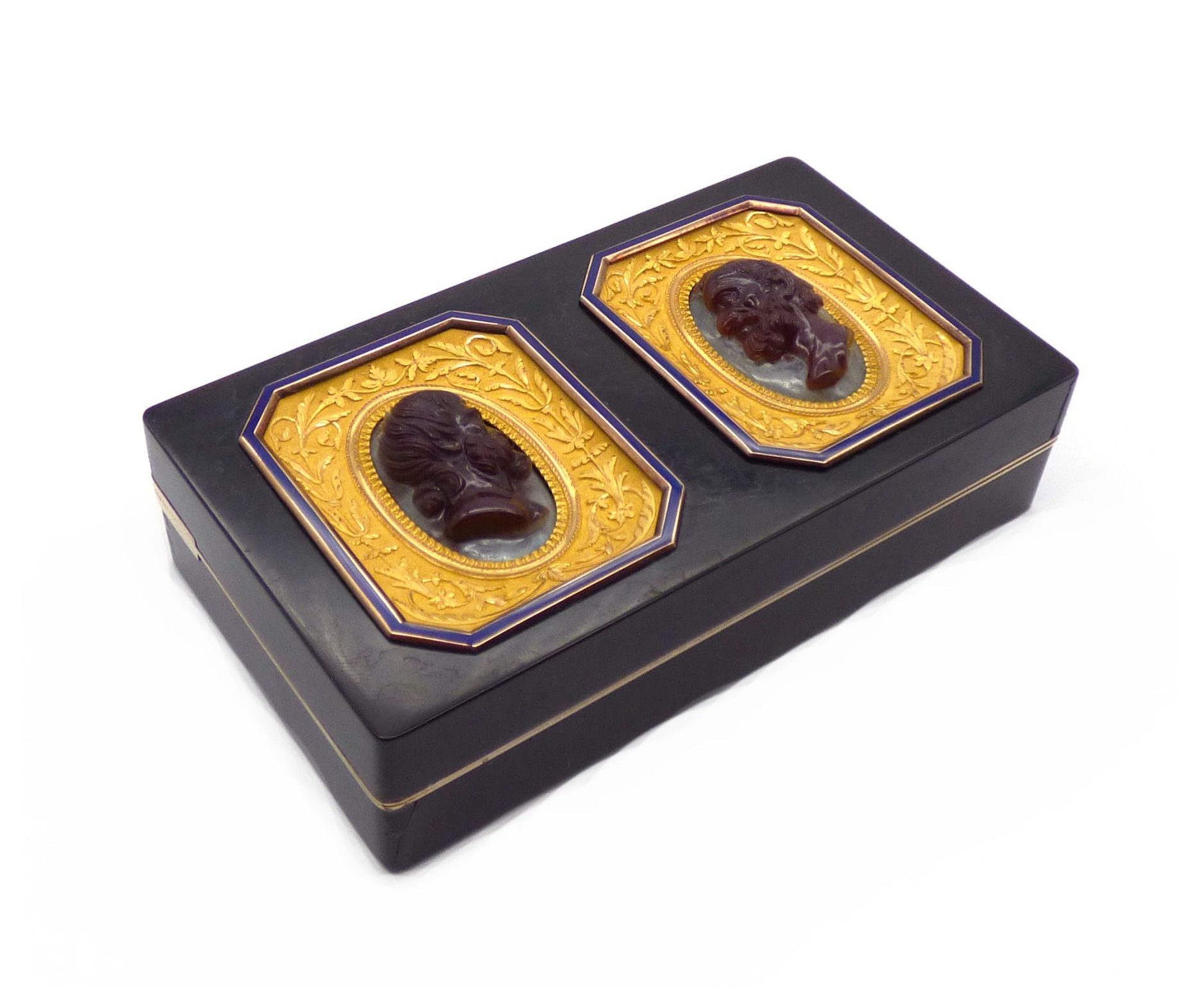 A Napoleonic cameo box