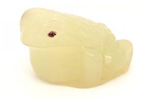 A Carved Hardstone Frog by Carl Fabergé