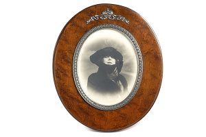 Item-Faberge-Frame-wood-easel