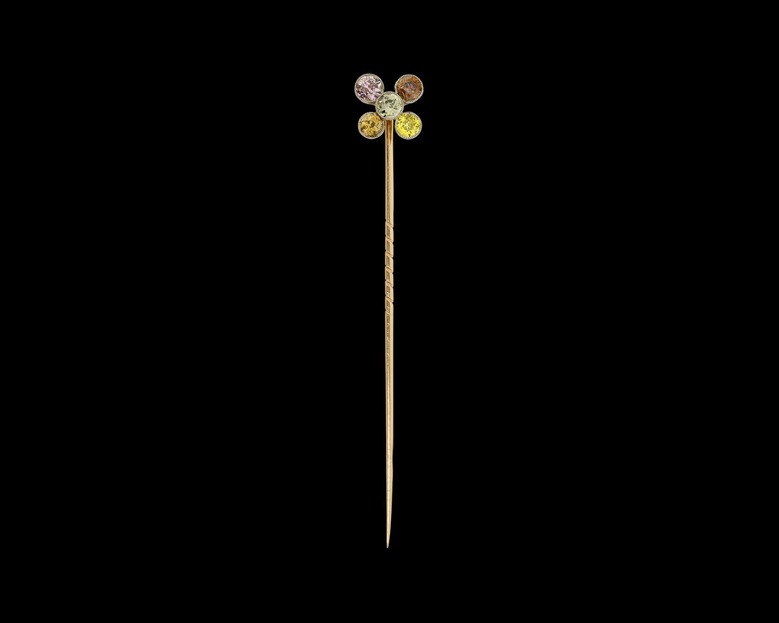 Coloured diamond pin