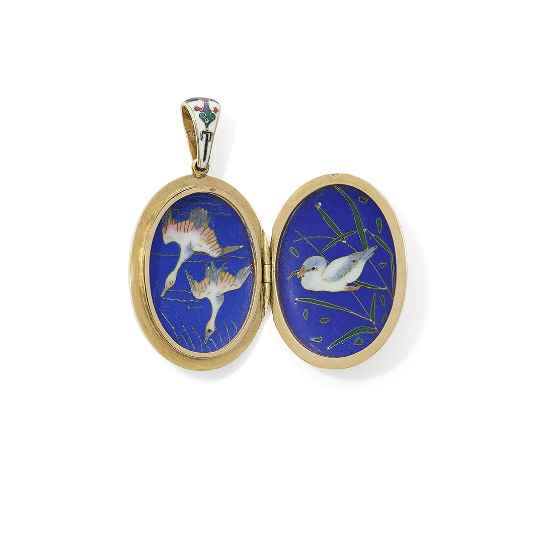 A cloisonné enamelled gold locket by Alexis Falize