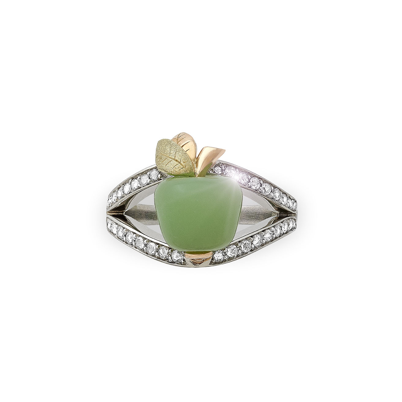 ‘Apple of my eye’ ring