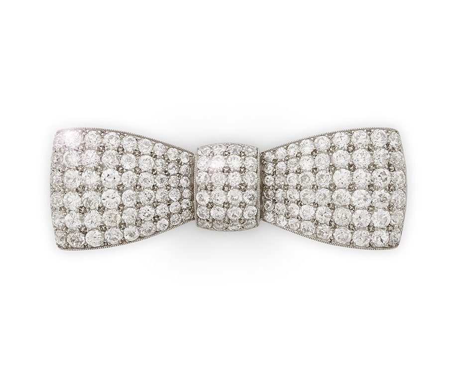 A platinum and diamond ‘bow tie’ brooch