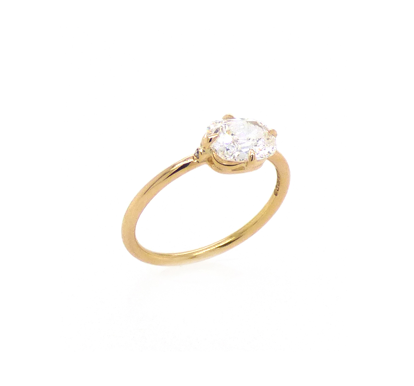 An old cushion diamond ring