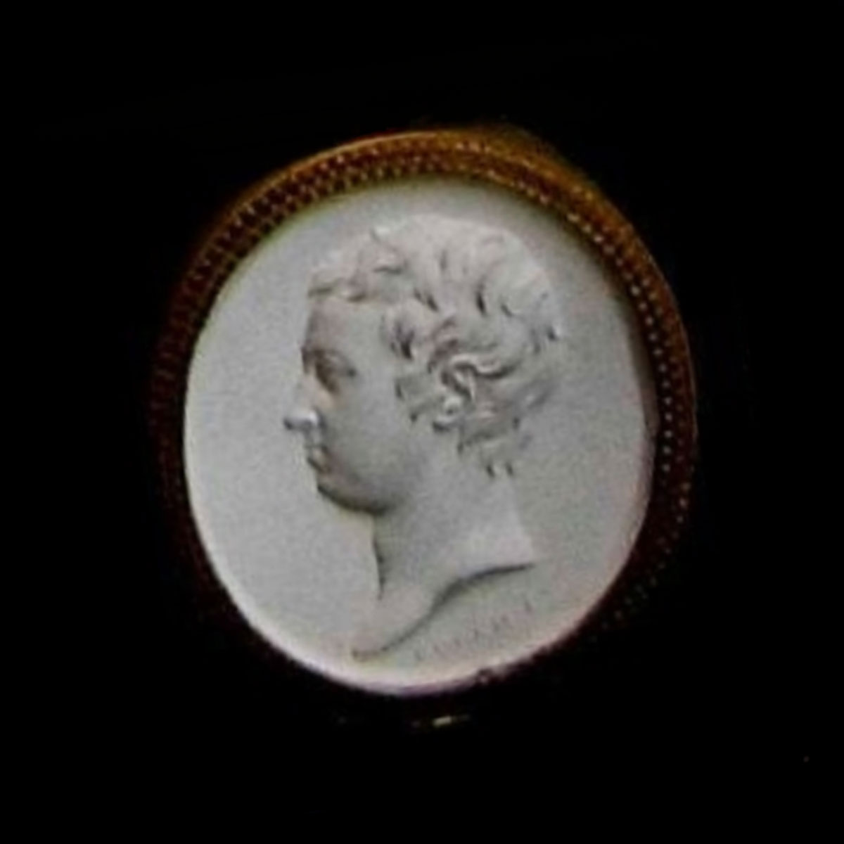 Portrait-gem-of-Thomas-Walpole-c1780-plaster